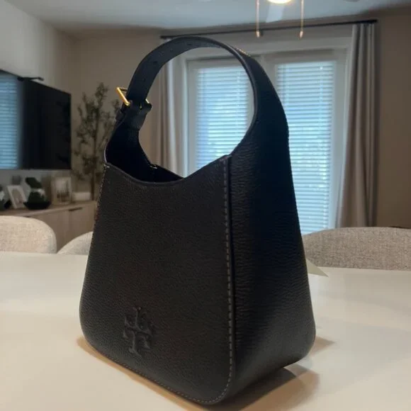 Tory Burch Small Thea Bucket Bag Crossbody In Black - Picture 3 of 9